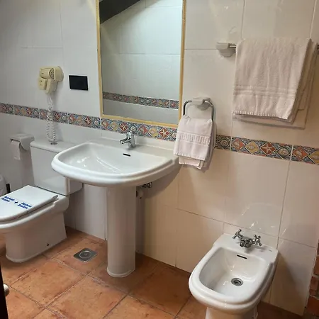 Hotel El Bricial Soto De Cangas